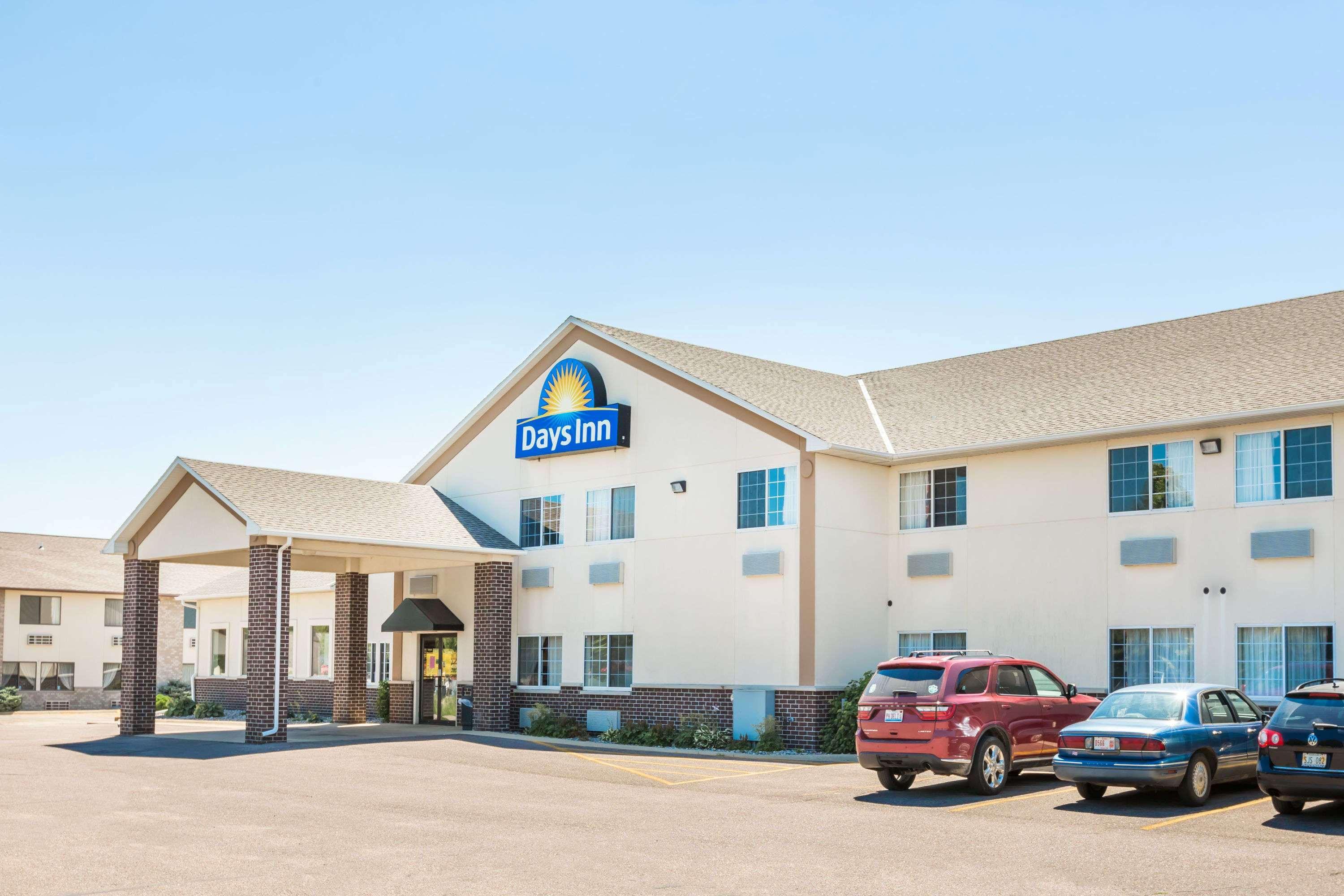 Reston Inn & Suites Spencer 外观 照片