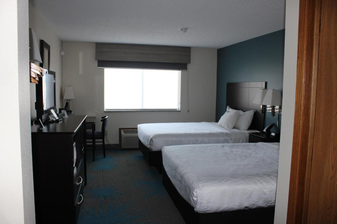 Reston Inn & Suites Spencer 外观 照片