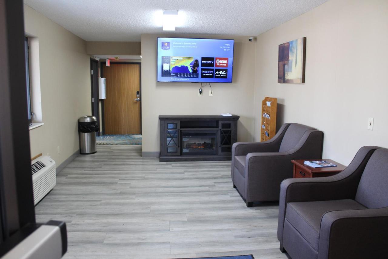 Reston Inn & Suites Spencer 外观 照片