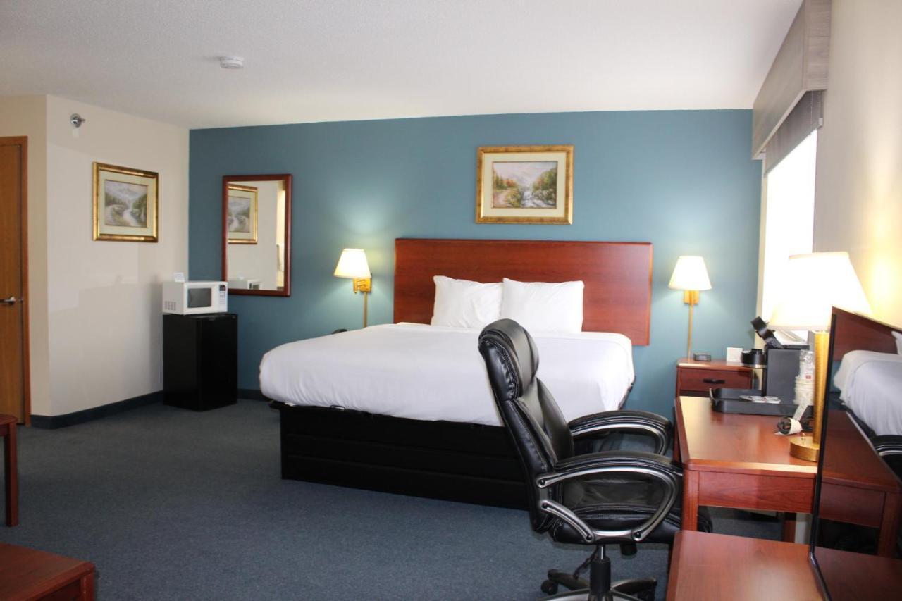 Reston Inn & Suites Spencer 外观 照片