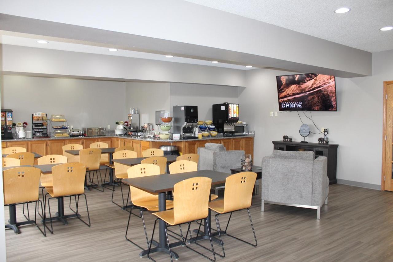 Reston Inn & Suites Spencer 外观 照片