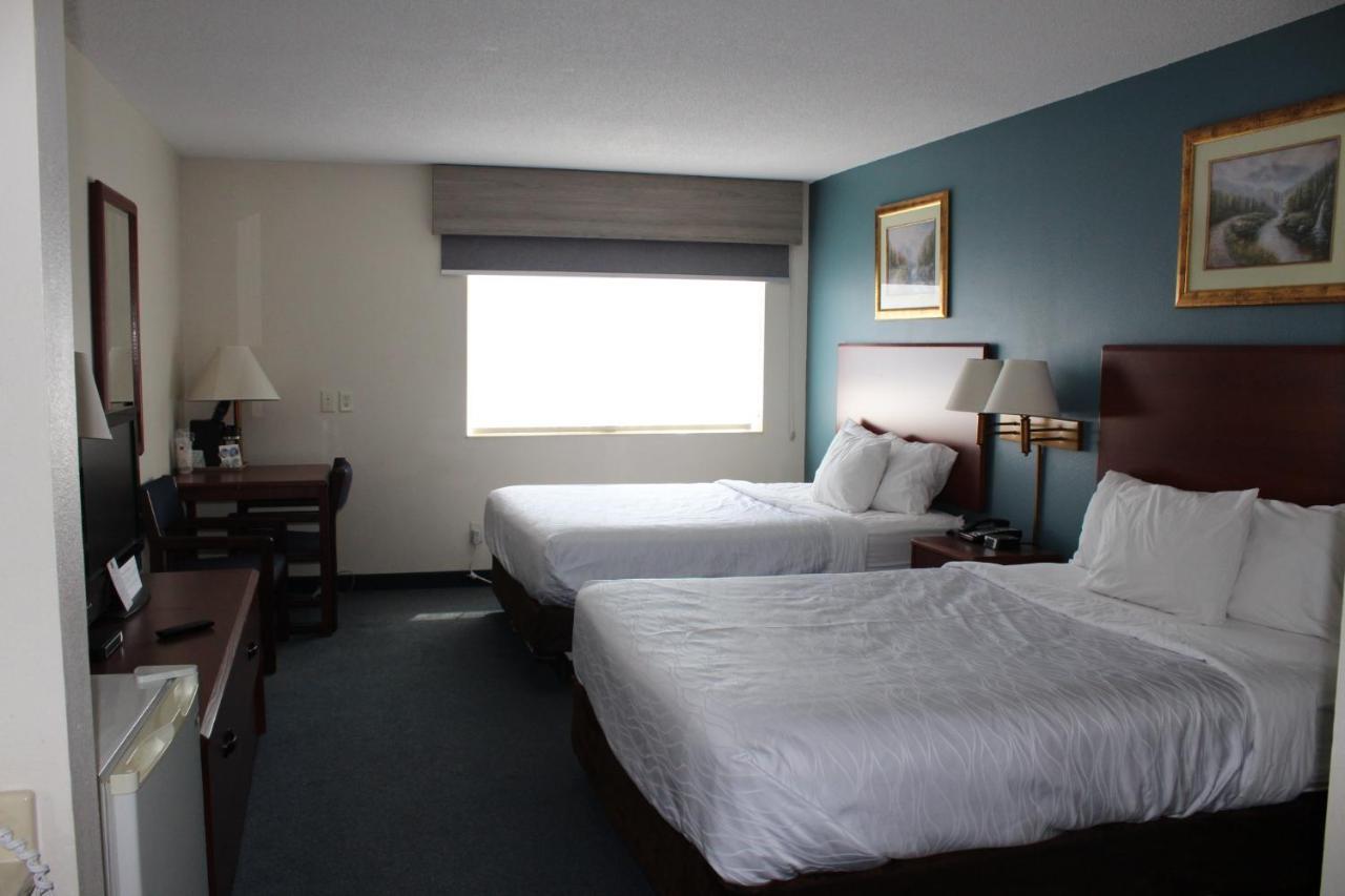 Reston Inn & Suites Spencer 外观 照片