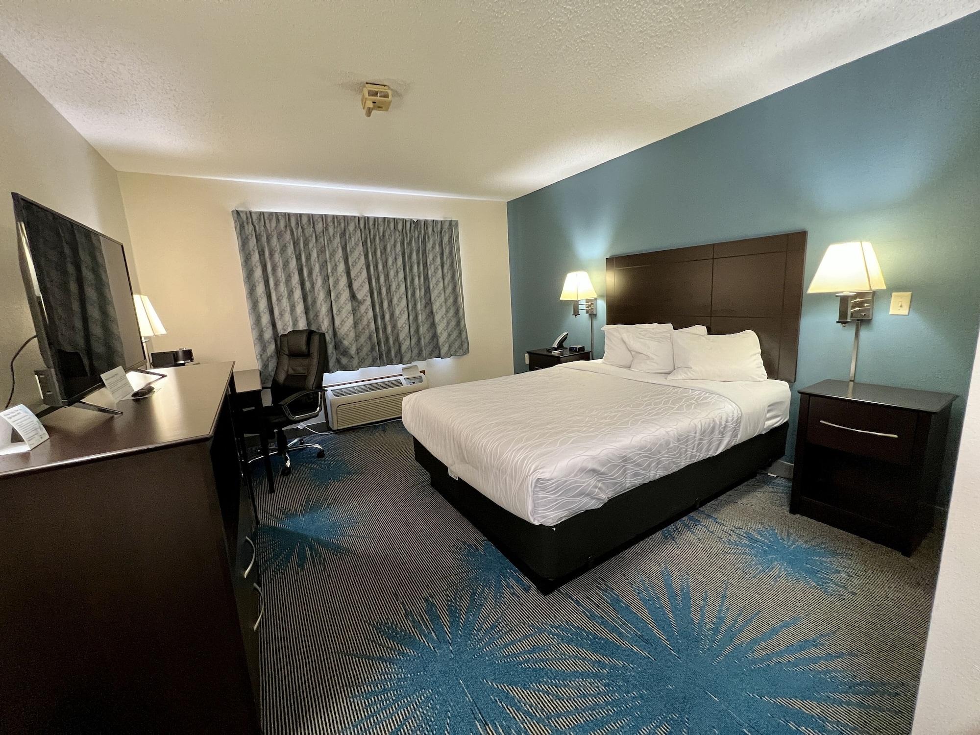 Reston Inn & Suites Spencer 外观 照片